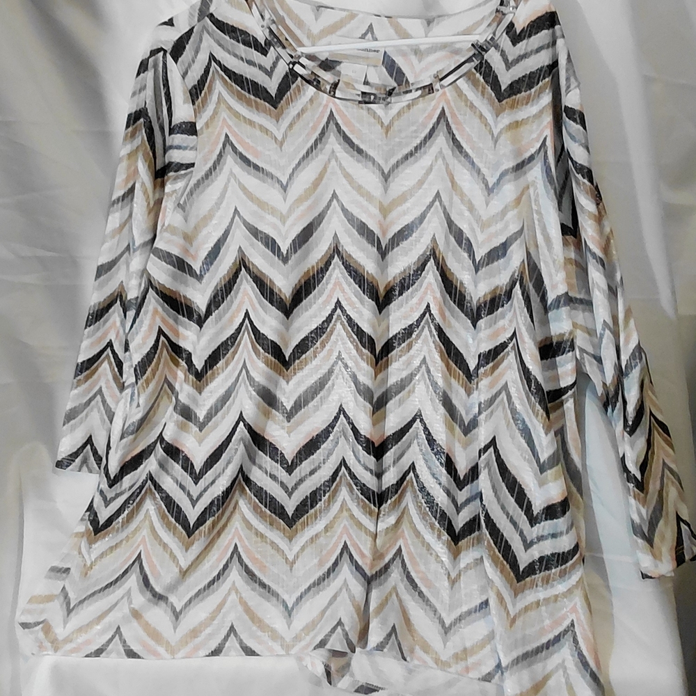 Womens Chevron Pattern Long Sleeve Top - Black, Gray & Cream
